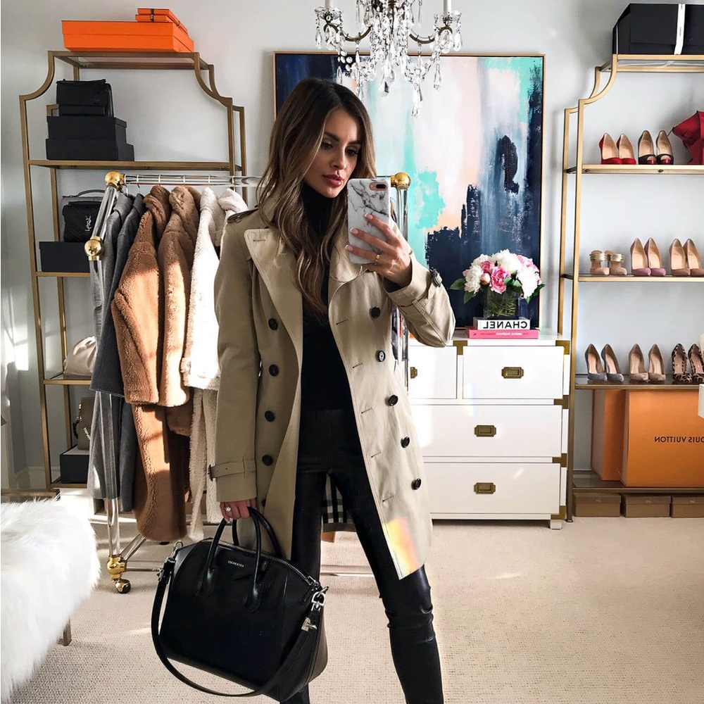 BURBERRY Mid-Length Trench Coat NWOT - Size 6 / Medium, Camel